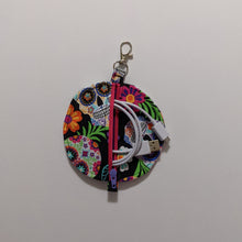 Load image into Gallery viewer, Sugar Skull / Circular Pouch