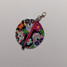 Load image into Gallery viewer, Sugar Skull / Circular Pouch