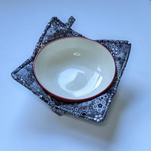 Load image into Gallery viewer, Black and White Circle Print - Bowl Hot Pad