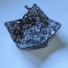 Load image into Gallery viewer, Black and White Circle Print - Bowl Hot Pad
