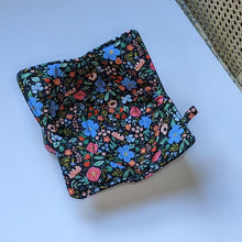 Load image into Gallery viewer, Black with Multicolor Flowers Print - Bowl Hot Pad