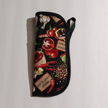 Load image into Gallery viewer, Cajun Print Flat Iron/ Curling Iron/ Curling Wand Sleeve Protector