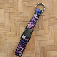 Load image into Gallery viewer, Purple Pansies Print Strap Connector
