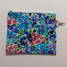 Load image into Gallery viewer, Blue Flower / Large Zipper Pouch
