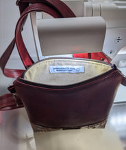 Load image into Gallery viewer, Red/Cork Crossbody Bag
